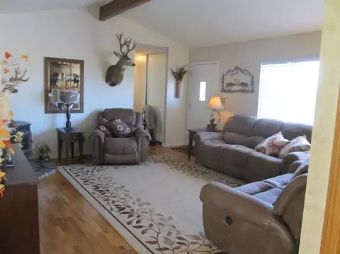 510 E Dutton, Eagle Point, OR 97524 photo 4