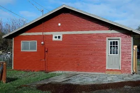 325 S Royal Ave, Eagle Point, OR 97524 photo 19