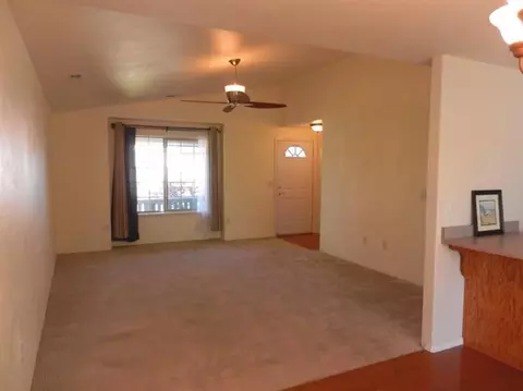 359 Bradley Way, Eagle Point, OR 97524 photo 2