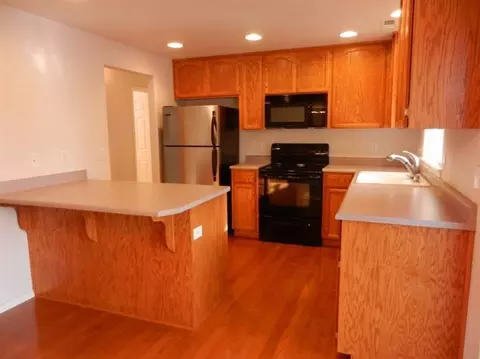 359 Bradley Way, Eagle Point, OR 97524 photo 3