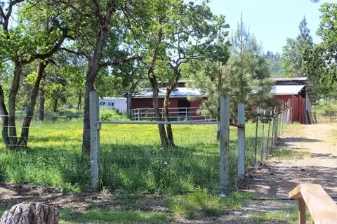 226 Sierra Dr, Eagle Point, OR 97524 photo 29
