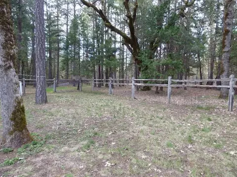 784 Garner Rd, Cave Junction, OR 97523 photo 22