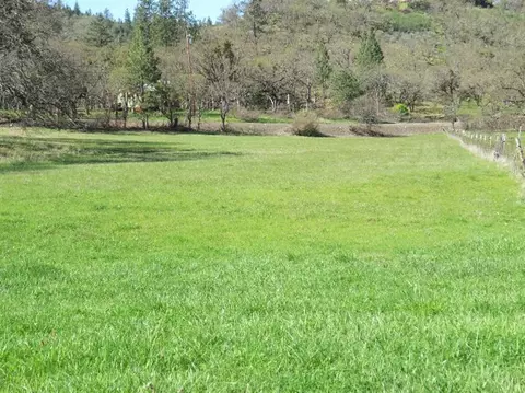 5025 E Antelope Rd, Eagle Point, OR 97524 photo 24