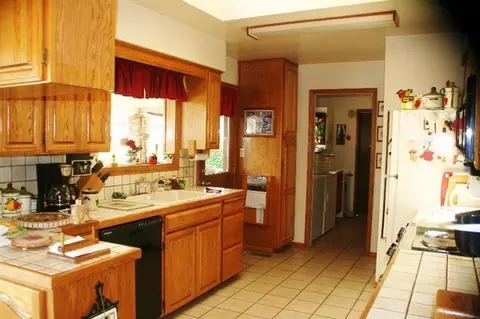 2971 Juniper Ave, Central Point, OR 97502 photo 3