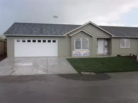 52 Dianne Way, Eagle Point, OR 97524 photo 4