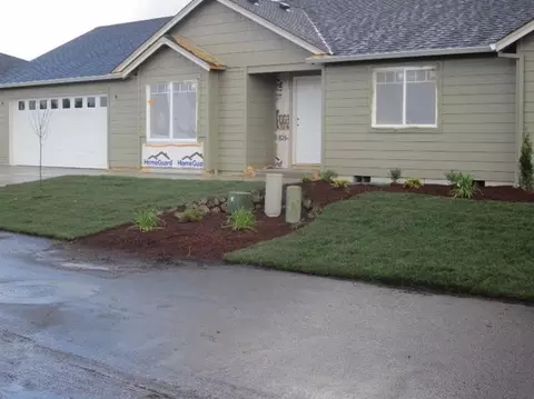 52 Dianne Way, Eagle Point, OR 97524 photo 1