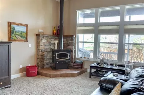 642 Sheffield Dr, Eagle Point, OR 97524 photo 7