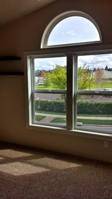 447 Richardson Dr, Central Point, OR 97502 photo 10