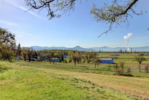 11126 Agate Rd, Eagle Point, OR 97524 photo 34