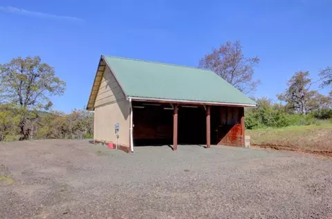 11126 Agate Rd, Eagle Point, OR 97524 photo 33