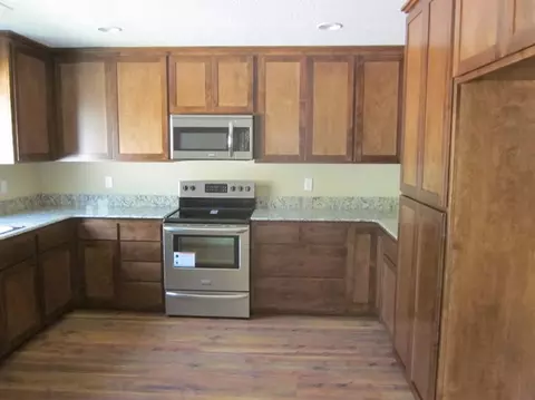 112 Dianne Way, Eagle Point, OR 97524 photo 5
