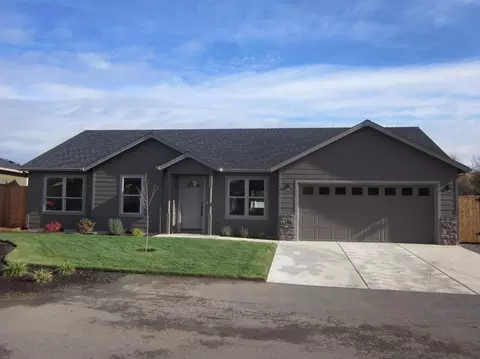 112 Dianne Way, Eagle Point, OR 97524 photo 1