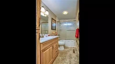 305 S Rose St, Phoenix, OR 97535 photo 17