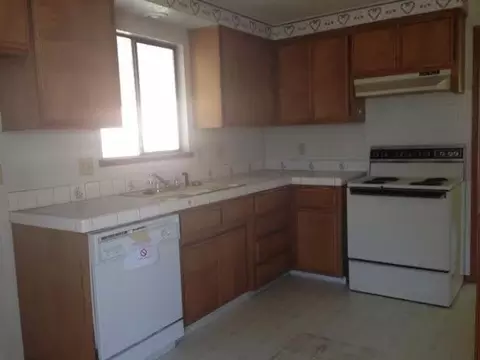 643 Malabar St, Central Point, OR 97502 photo 3