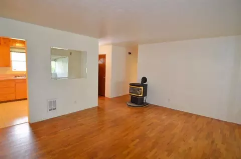 321 Oak St, Phoenix, OR 97535 photo 6