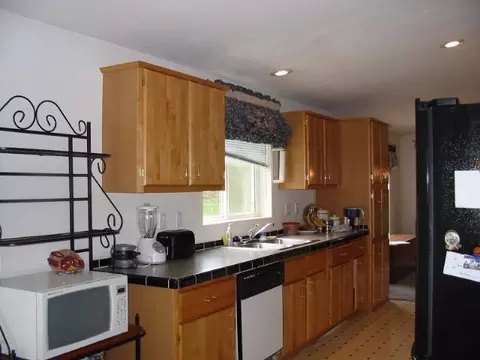 718 Summit Loop, Grants Pass, OR 97527 photo 5