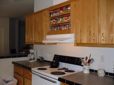 718 Summit Loop, Grants Pass, OR 97527 photo 4