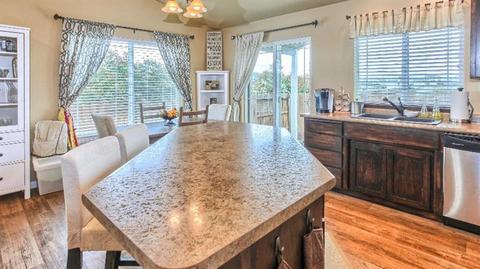 462 N De Anjou Ave, Eagle Point, OR 97524 photo 9