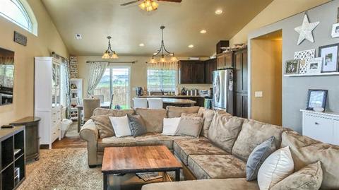 462 N De Anjou Ave, Eagle Point, OR 97524 photo 7