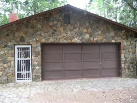 4988 Holland Loop, Cave Junction, OR 97523 photo 5