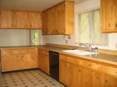 4988 Holland Loop, Cave Junction, OR 97523 photo 15
