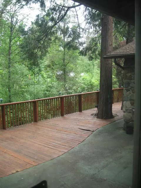 4988 Holland Loop, Cave Junction, OR 97523 photo 9