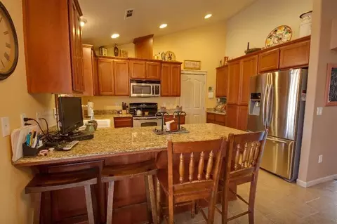 616 John Wayne Dr, Central Point, OR 97502 photo 9