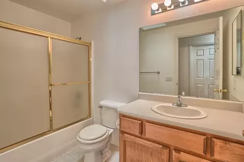 573 C St, Phoenix, OR 97535 photo 18