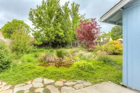 573 C St, Phoenix, OR 97535 photo 27