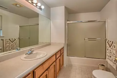 573 C St, Phoenix, OR 97535 photo 25