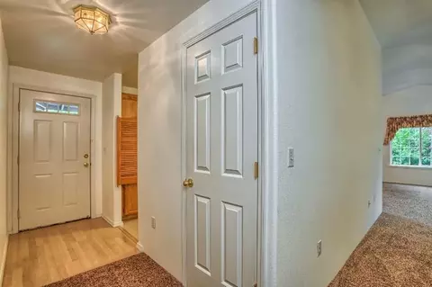 573 C St, Phoenix, OR 97535 photo 17