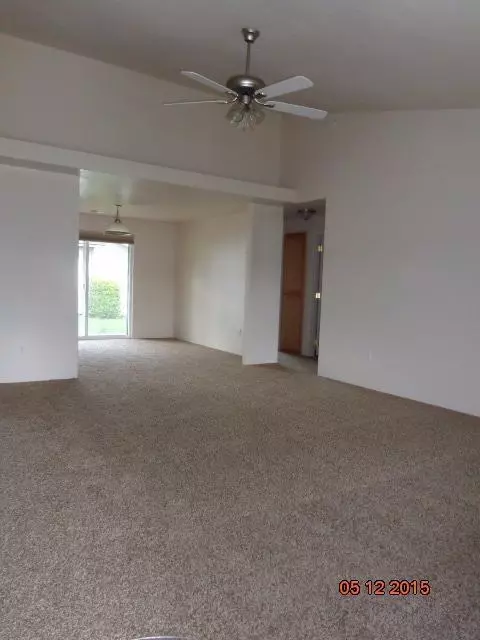 35 Devonwood Ct, Eagle Point, OR 97524 photo 4