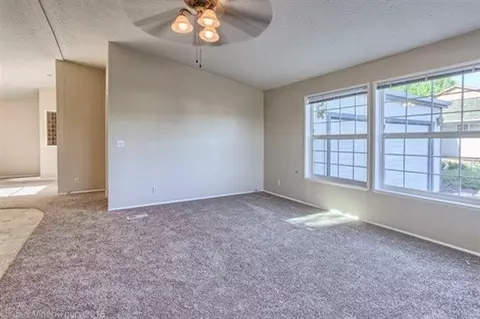 652 N N Hts, Eagle Point, OR 97524 photo 10