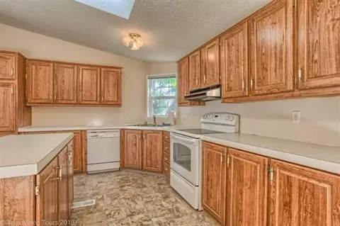 652 N N Hts, Eagle Point, OR 97524 photo 6