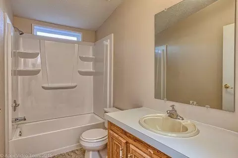 652 N N Hts, Eagle Point, OR 97524 photo 18