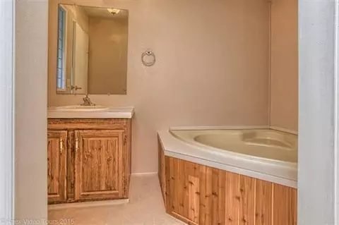 652 N N Hts, Eagle Point, OR 97524 photo 14