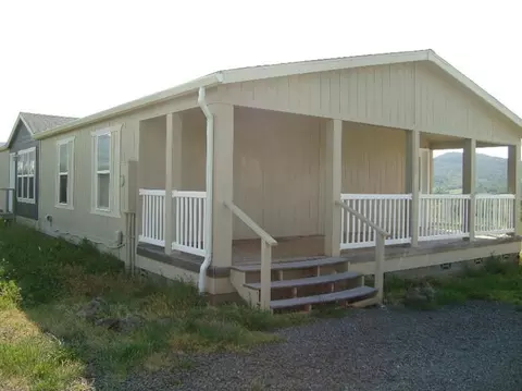 1315 Dry Creek Rd, Eagle Point, OR 97524 photo 6