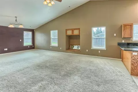 151 Orchardview Ave, Central Point, OR 97502 photo 4