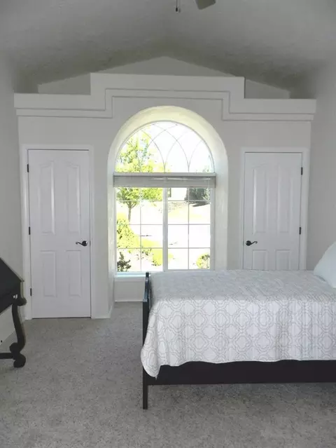 386 Leandra Ln, Eagle Point, OR 97524 photo 27