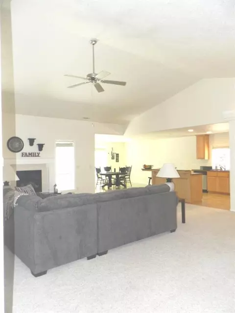 386 Leandra Ln, Eagle Point, OR 97524 photo 18