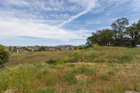 1086 Highlands Dr, Eagle Point, OR 97524 photo 1