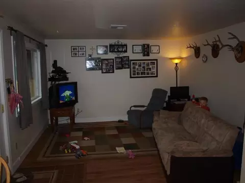 563 Van Wey Cir, Eagle Point, OR 97524 photo 6