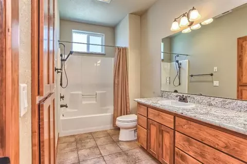 182 Echo Way, Eagle Point, OR 97524 photo 18