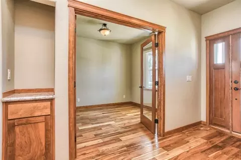 182 Echo Way, Eagle Point, OR 97524 photo 5