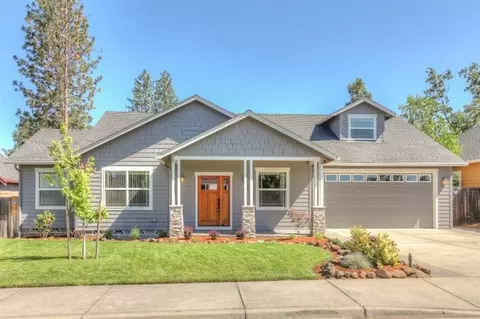 182 Echo Way, Eagle Point, OR 97524 photo 1