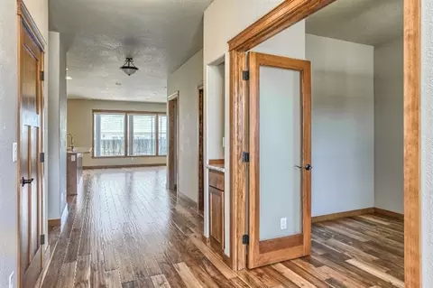 182 Echo Way, Eagle Point, OR 97524 photo 4