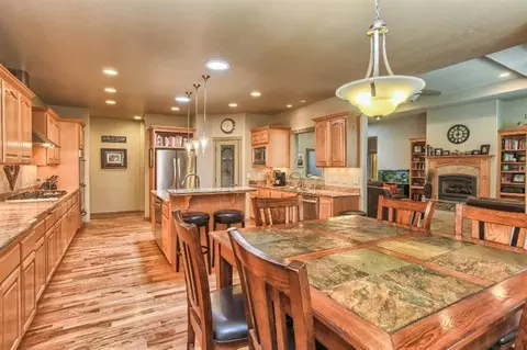 359 Leandra Ln, Eagle Point, OR 97524 photo 17