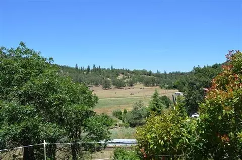 262 Chateau, Eagle Point, OR 97524 photo 6