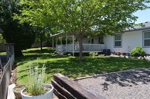 262 Chateau, Eagle Point, OR 97524 photo 8