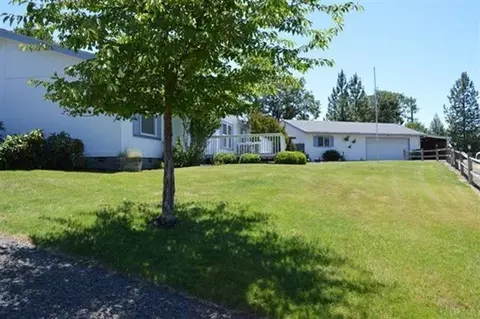 262 Chateau, Eagle Point, OR 97524 photo 1